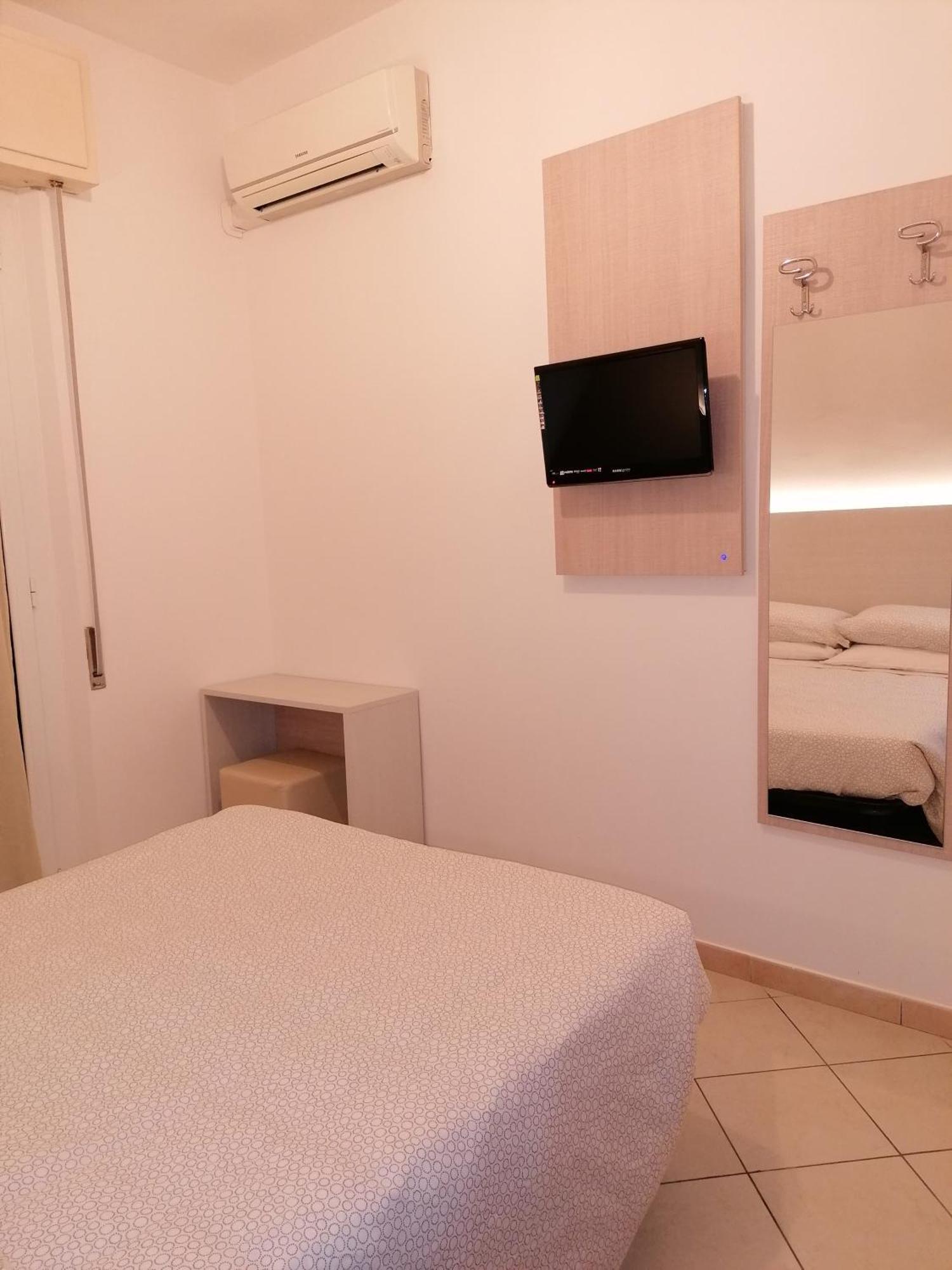 Hotel Andrea'S Rimini Pokoj fotografie