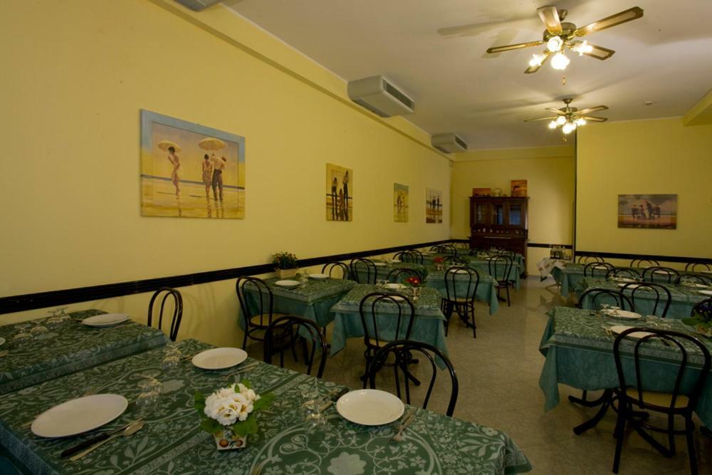 Hotel Andrea'S Rimini Exteriér fotografie